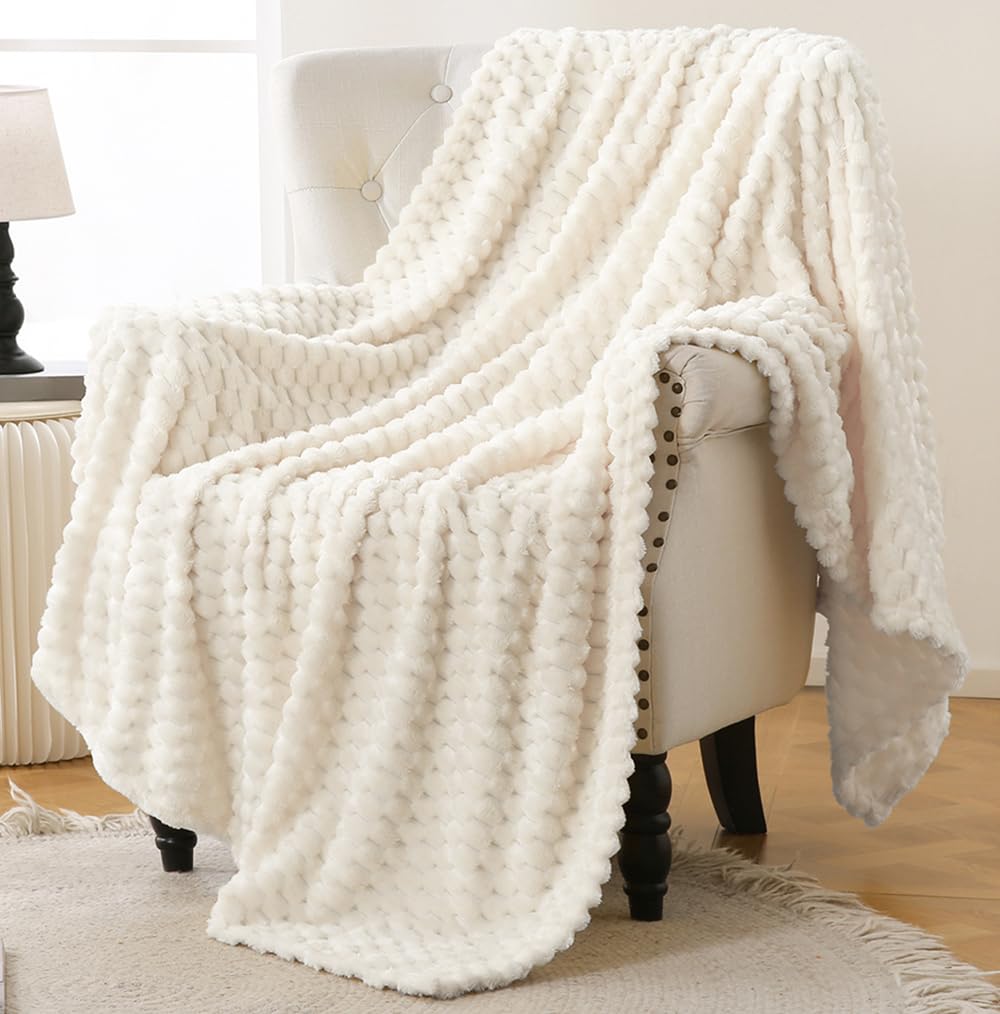Bnuitland Burnt Orange Flannel Throw Blanket (50X40 inches), 300 GSM Fleece Cozy Warm Soft Lightweight Bed Sofa Blanket for Babys and Pets, Suitable for All Seasons