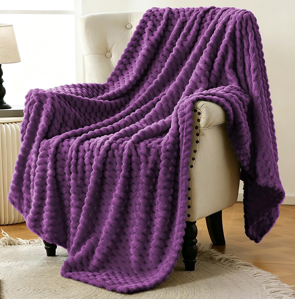 Bnuitland Burnt Orange Flannel Throw Blanket (50X40 inches), 300 GSM Fleece Cozy Warm Soft Lightweight Bed Sofa Blanket for Babys and Pets, Suitable for All Seasons