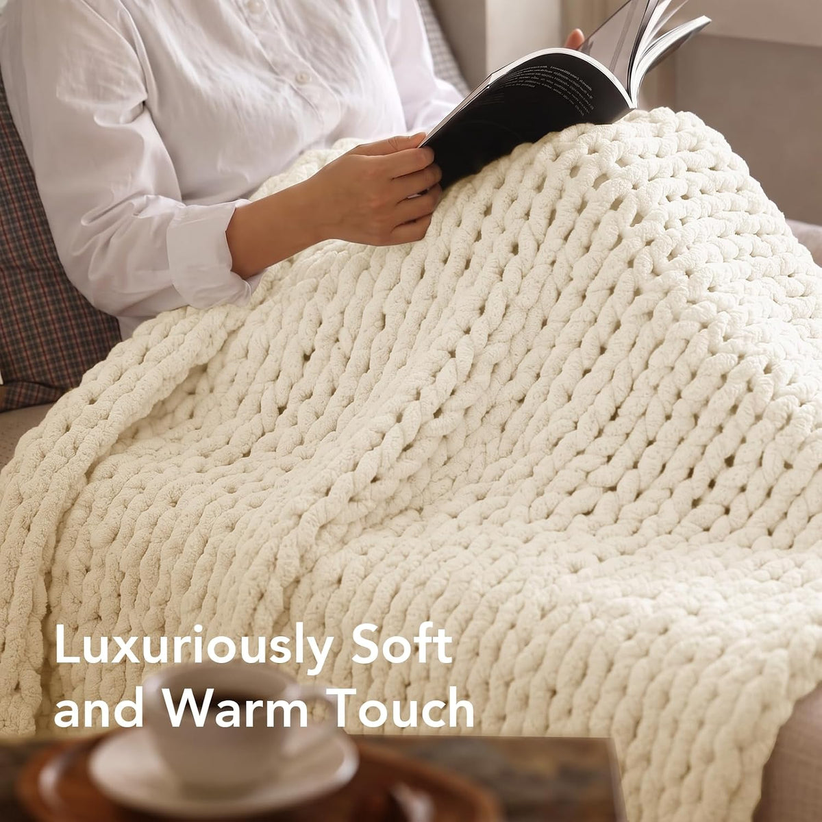 L'AGRATY Chunky Knit Throw Blanket for Couch, 50'' x 60'' Knit Throw, Ivory