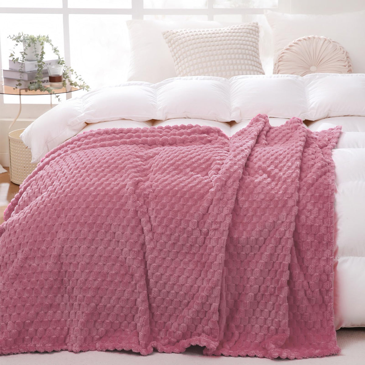 Red Throw Blanket 50"×60" inches Gifts for Mom Fuzzy 3D Jacquard Decorative