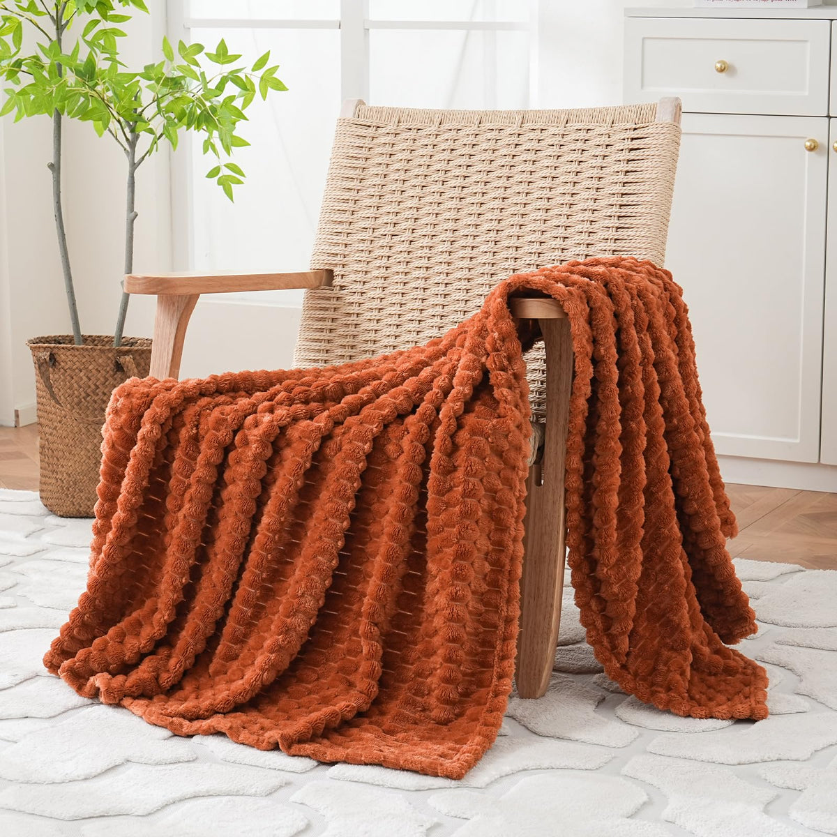 Red Throw Blanket 50"×60" inches Gifts for Mom Fuzzy 3D Jacquard Decorative