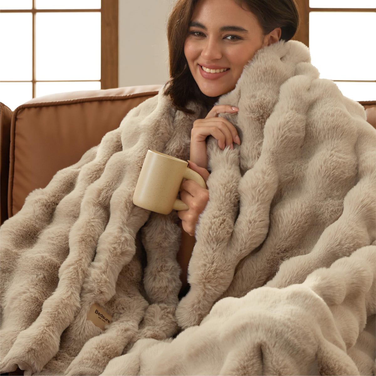 Bedsure Fluffy Bubble Faux Fur Throw Blanket, 50"x60", Tie-dye Taupe