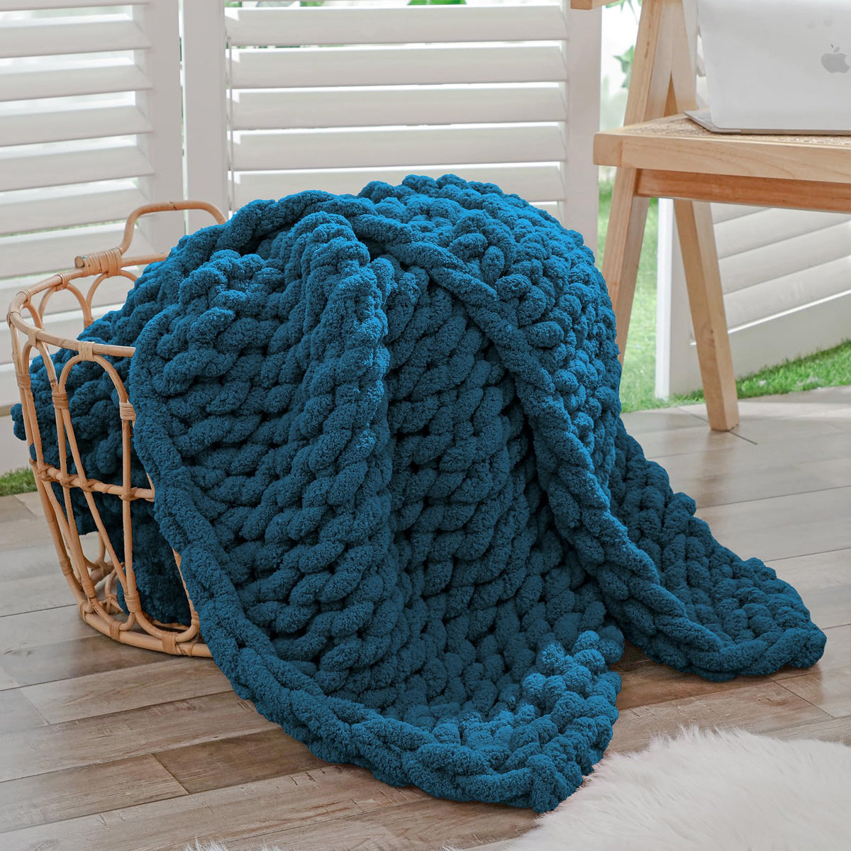 Bigacogo Chunky Knit Throw Blanket for Couch, 40x60 inches, Beige