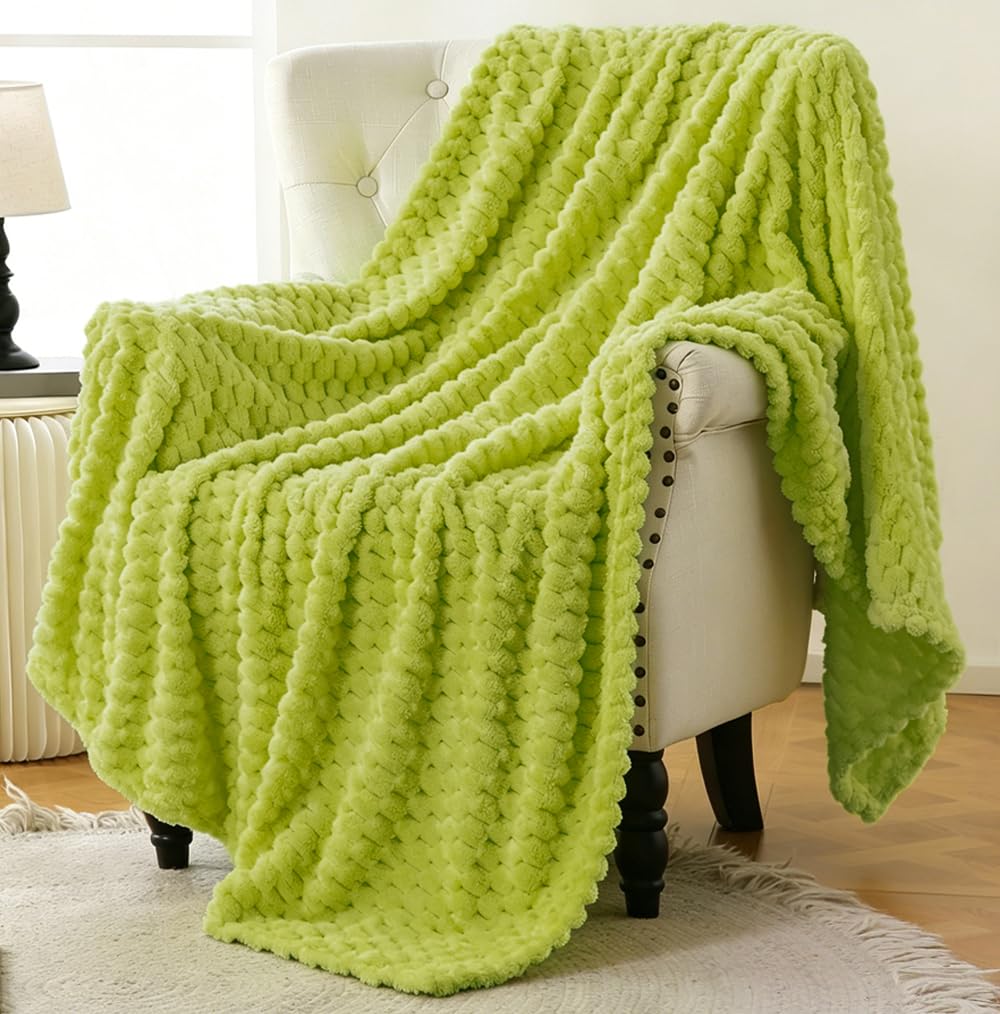 Bnuitland Burnt Orange Flannel Throw Blanket (50X40 inches), 300 GSM Fleece Cozy Warm Soft Lightweight Bed Sofa Blanket for Babys and Pets, Suitable for All Seasons