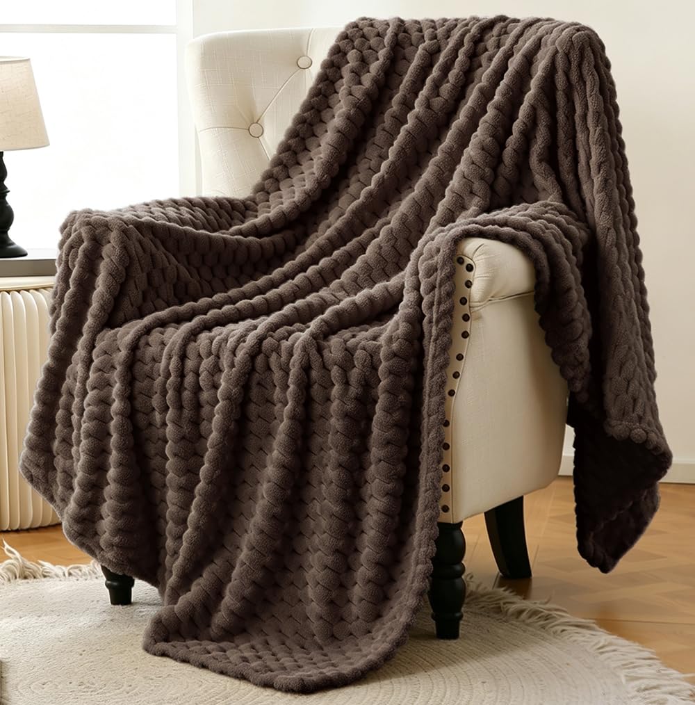 Bnuitland Burnt Orange Flannel Throw Blanket (50X40 inches), 300 GSM Fleece Cozy Warm Soft Lightweight Bed Sofa Blanket for Babys and Pets, Suitable for All Seasons