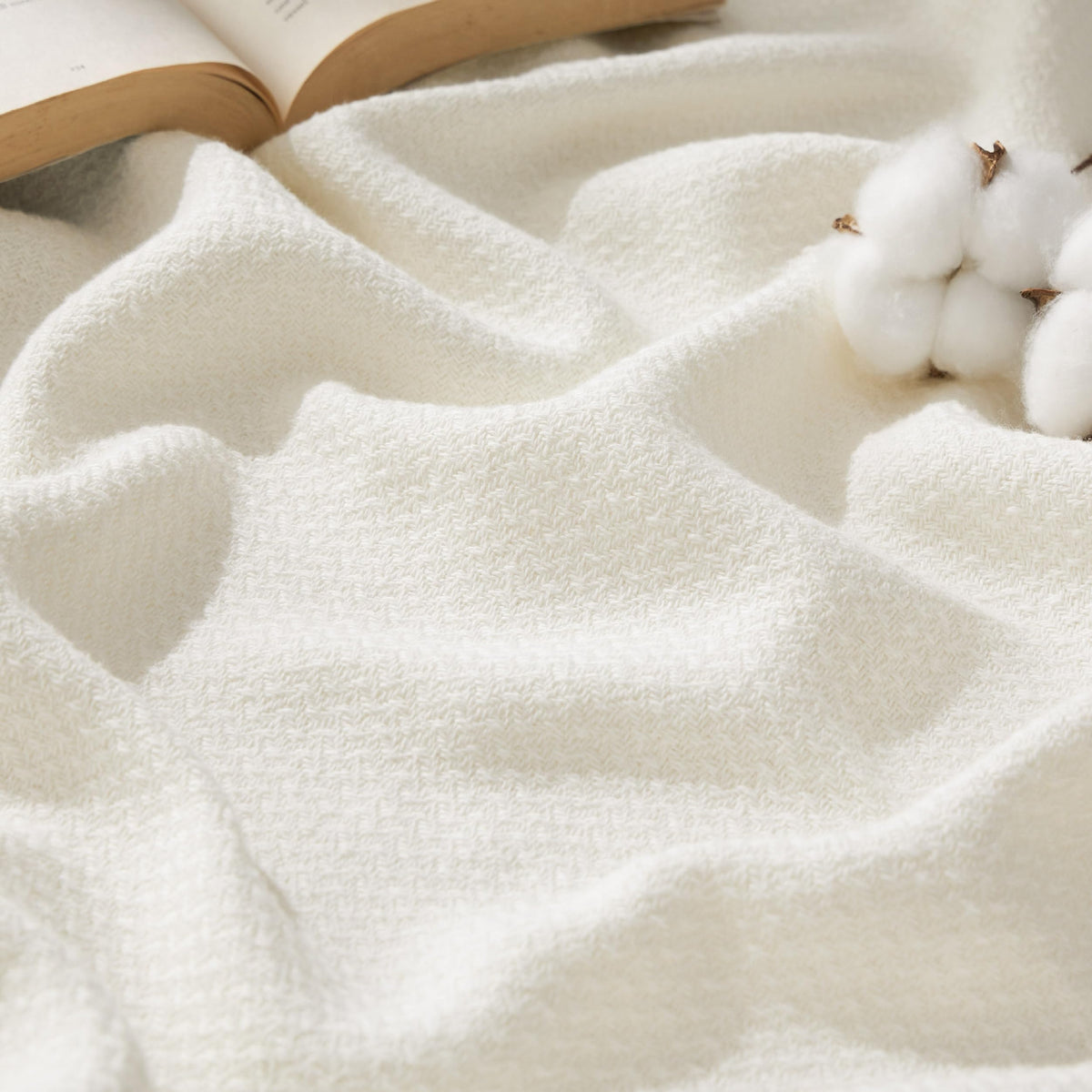 Bedsure 100% Cotton Blanket, Herringbone Weave, Throw XL, Linen Beige