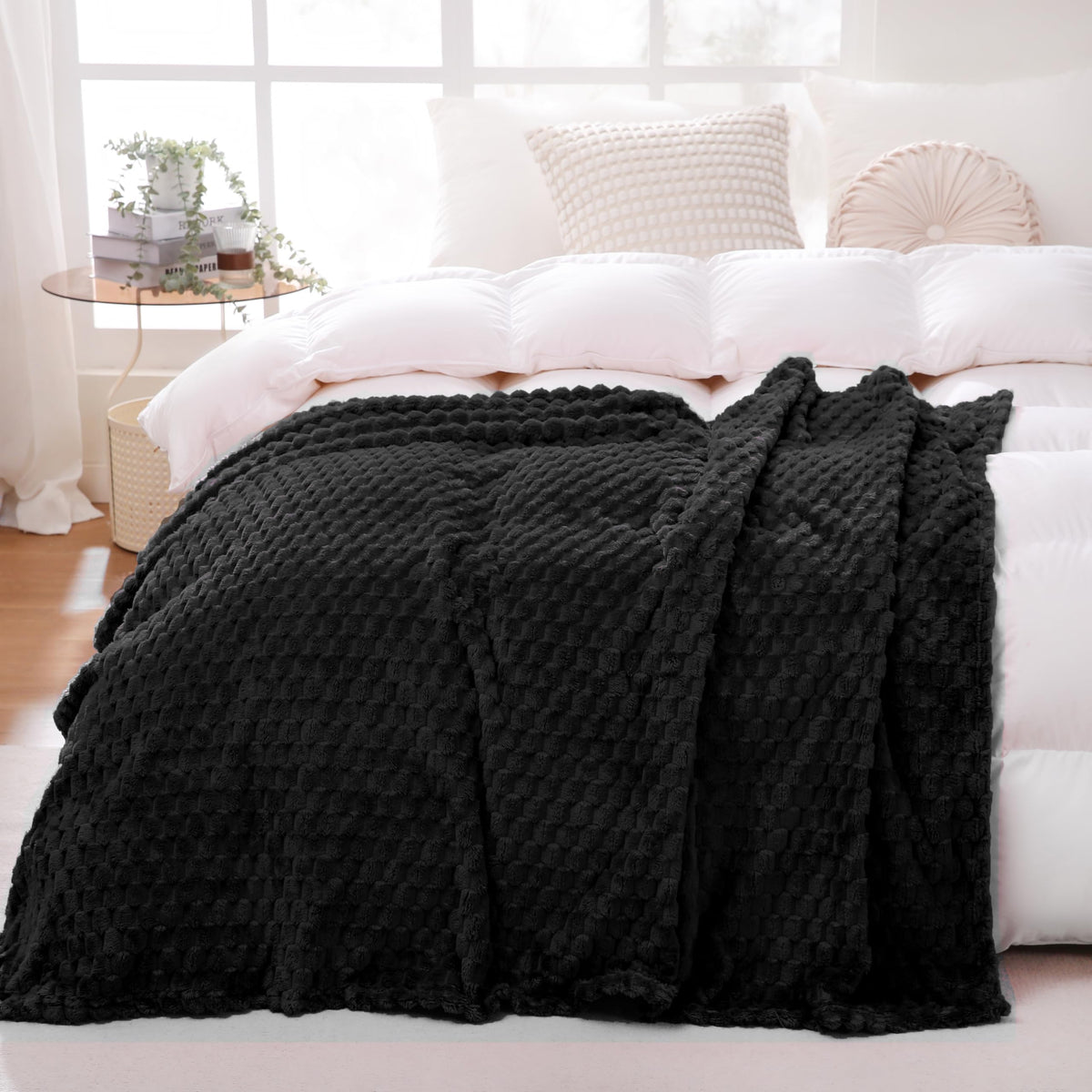 Red Throw Blanket 50"×60" inches Gifts for Mom Fuzzy 3D Jacquard Decorative