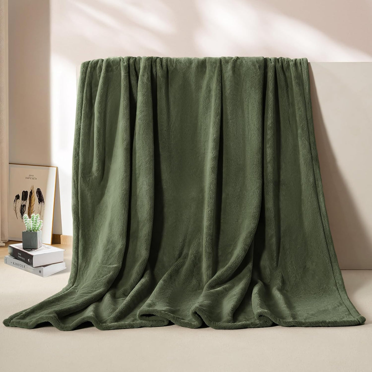 BEAUTEX Fleece Throw Blanket for Couch Sofa Bed Soft Fuzzy Plush