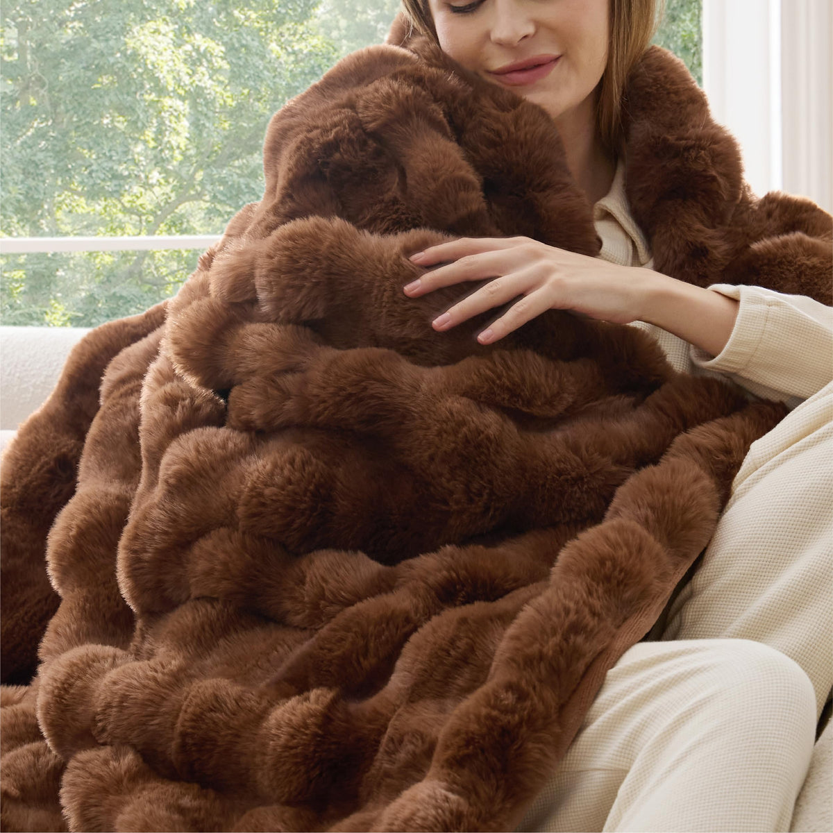 Bedsure Fluffy Bubble Faux Fur Throw Blanket, 50"x60", Tie-dye Taupe