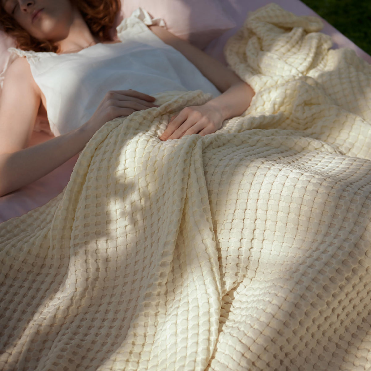 Bedsure Cooling Waffle Blanket for Hot Sleepers, Natural, King, 104" X 90"