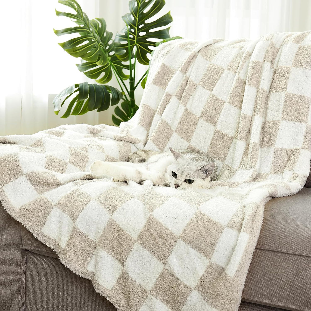 Checkered Throw Blanket for Couch, Soft Cozy Warm Knitted Blankets