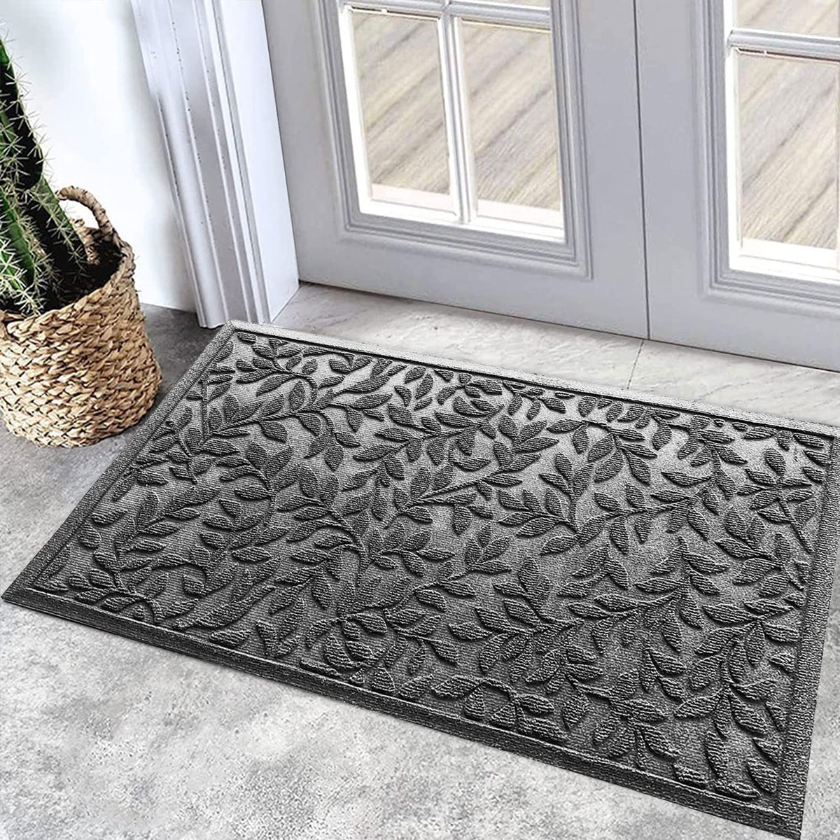 Bulijojo Sturdy Front Entrance Doormats,Durable Heavy Duty Welcome Mat,Thick Absorbent Natural Rubber Non Slip Mat,Easy Clean Entryway Mat 17x30 Inch Leaves Green