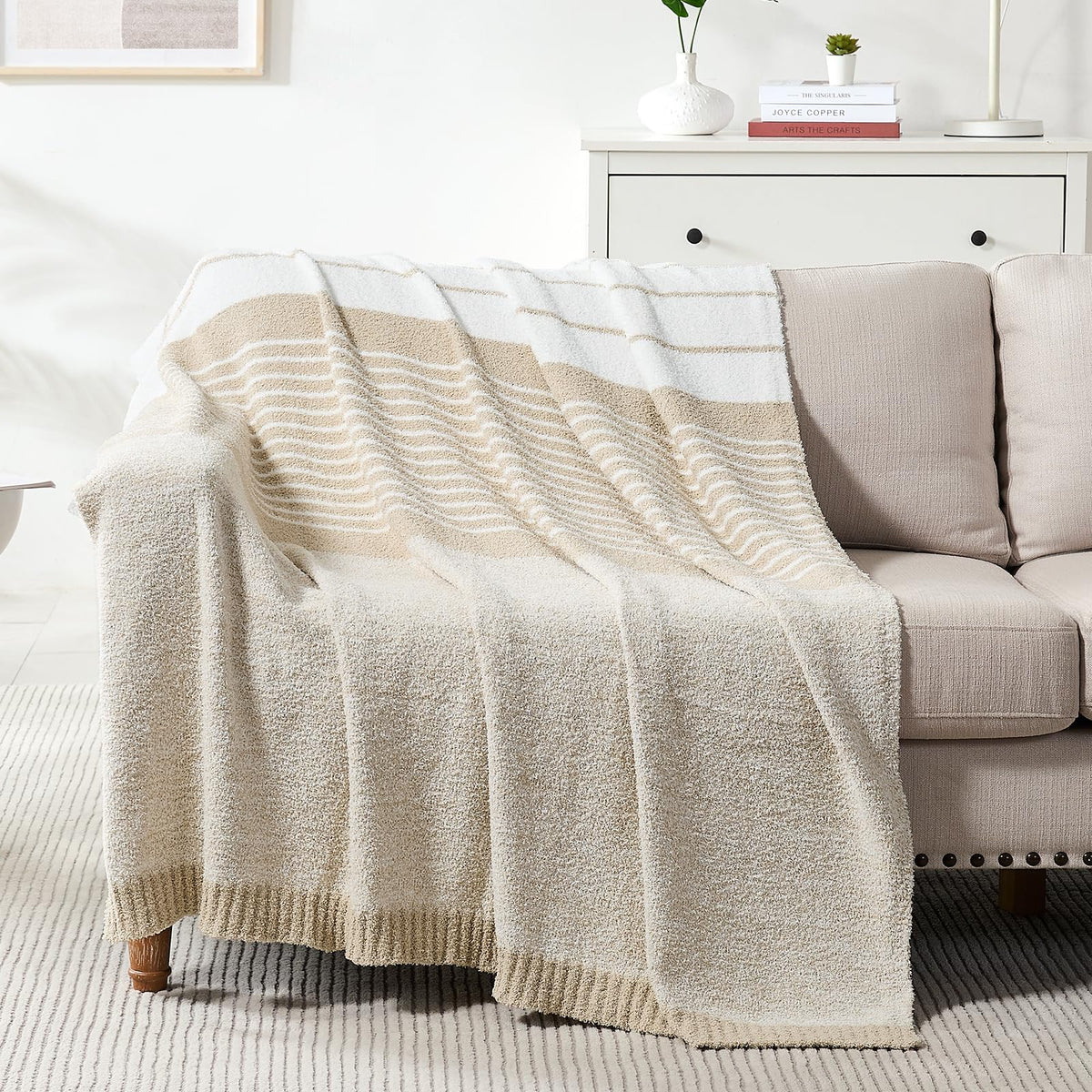 Checkered Throw Blanket for Couch, Soft Cozy Warm Knitted Blankets