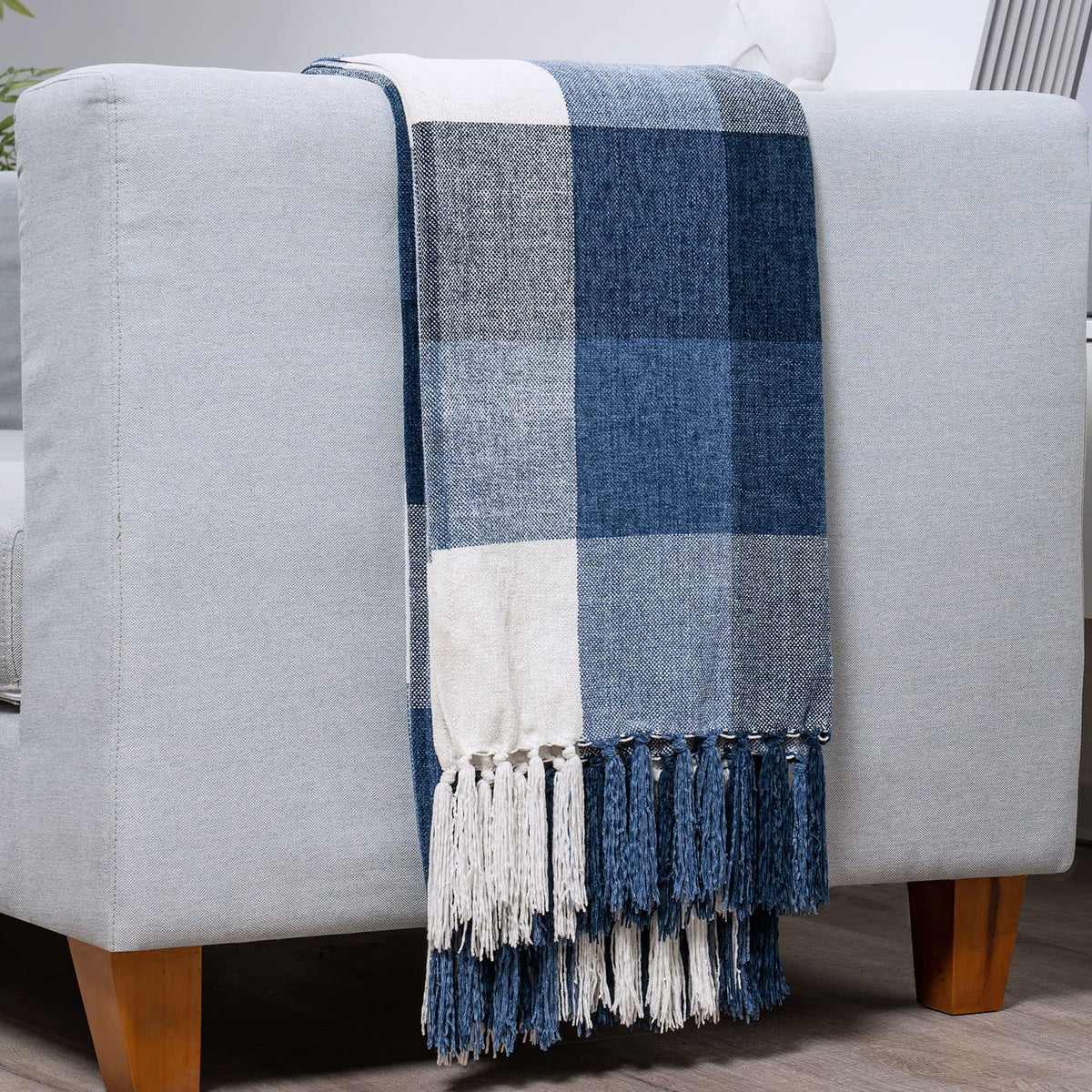 RECYCO Throw Blanket Soft Cozy Chenille Throw Blanket with Fringe Tassel for Couch Sofa Chair Bed Living Room Gift (Rust, 50" x 60")